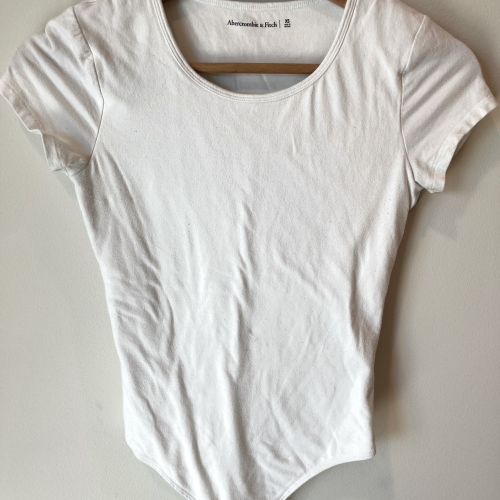 Abercrombie & Fitch white body suit. Size XS
